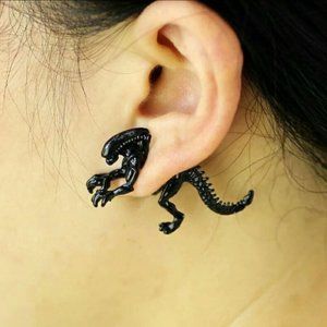 2 Alien Predator Scary Horror Earring